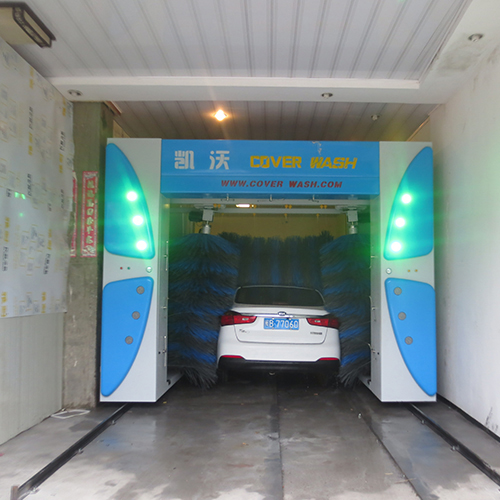 速七汽車服務(wù)中心安裝歐標(biāo)凱沃龍門5刷電腦洗車機